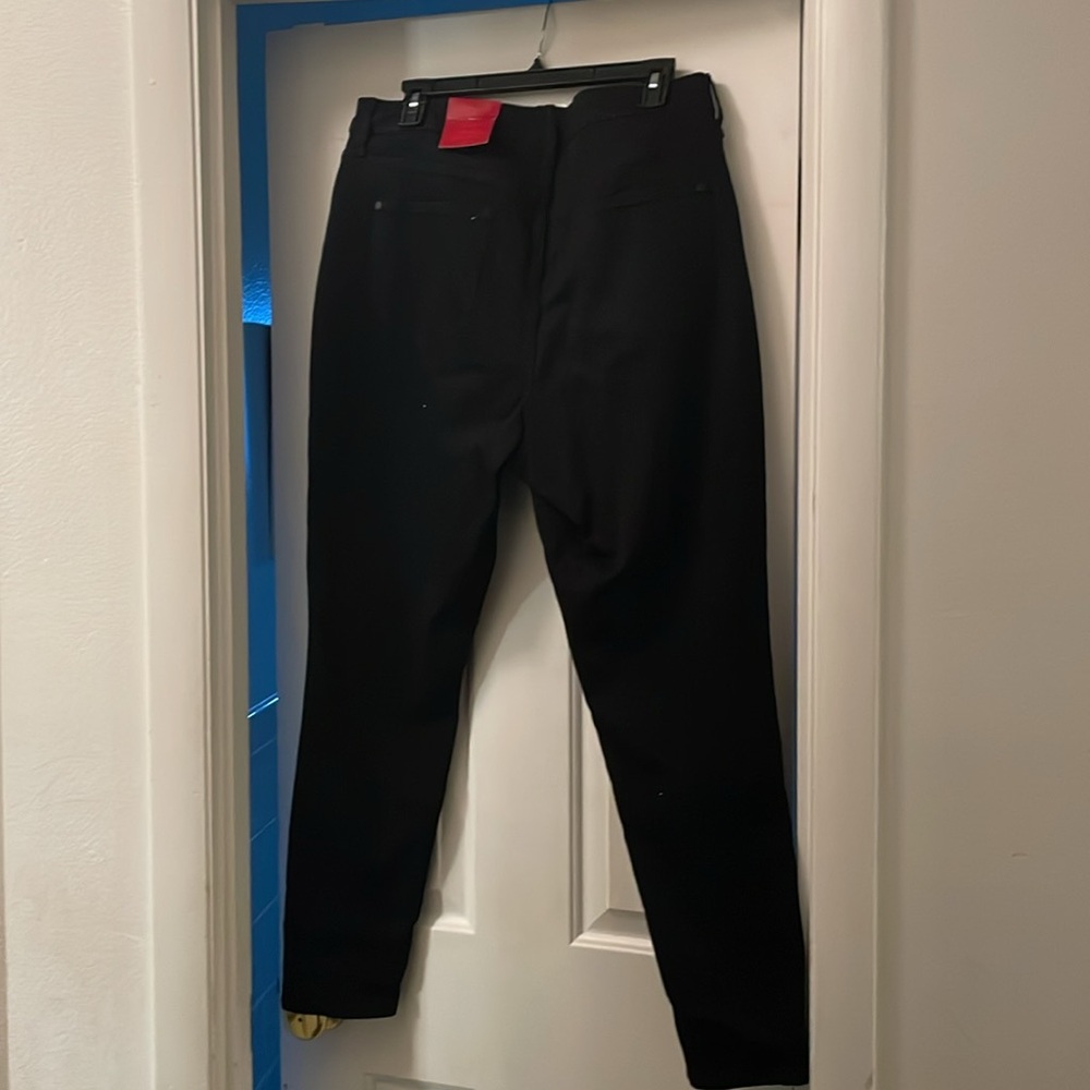 Jennifer Lopez black flawless sculpt high rise skinny jeans. - Picture 2 of 5